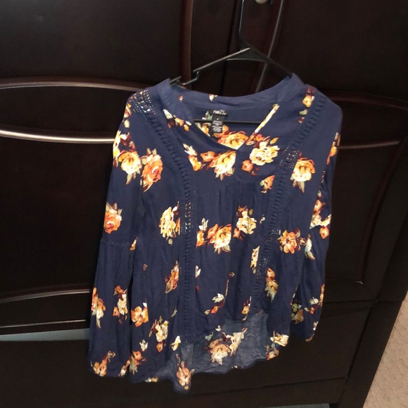 Shirt - Picture 2 of 2